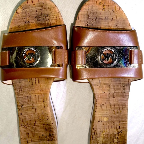 Michael Kors Jilly Sandal - Picture 5 of 5